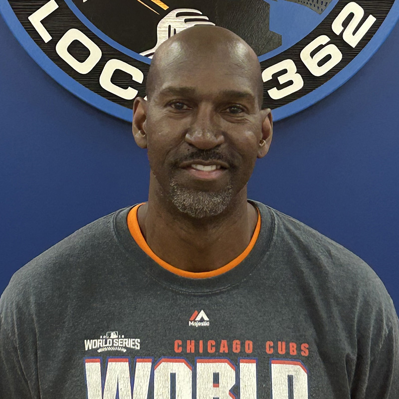 Elvin Flores